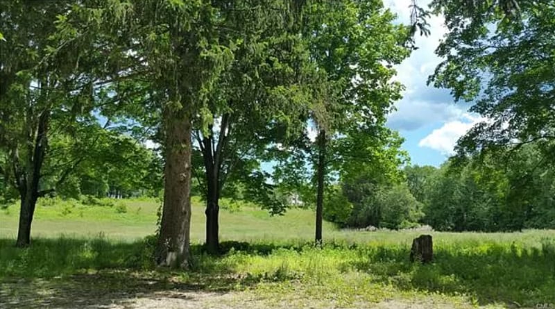 Building Photo - 13 Waterbury St