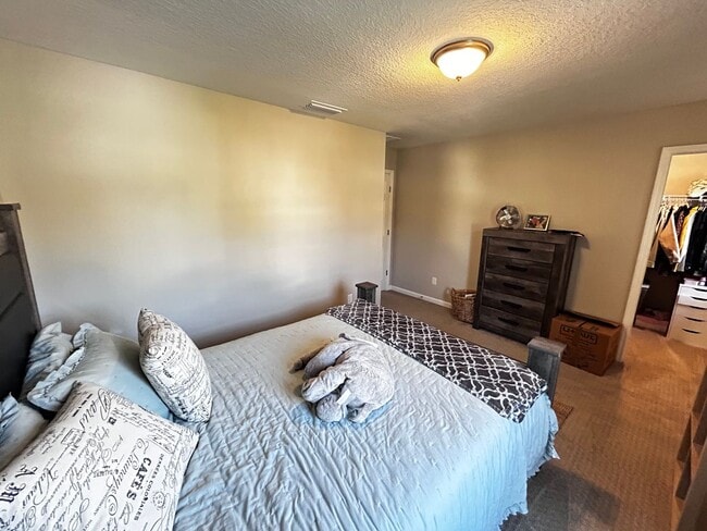 Building Photo - ? Immaculate 4 Bedroom, 3 Bath Home in Sto...