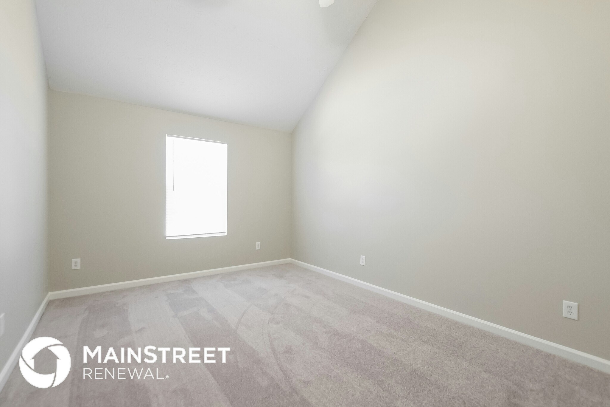 Building Photo - 35 Summer Breeze Ct