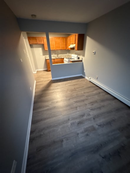 Building Photo - 3341 Commercial Ave