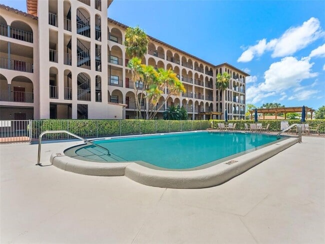 Building Photo - 6150 Gulfport Blvd S