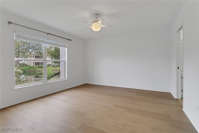 Building Photo - 9836 Luna Cir