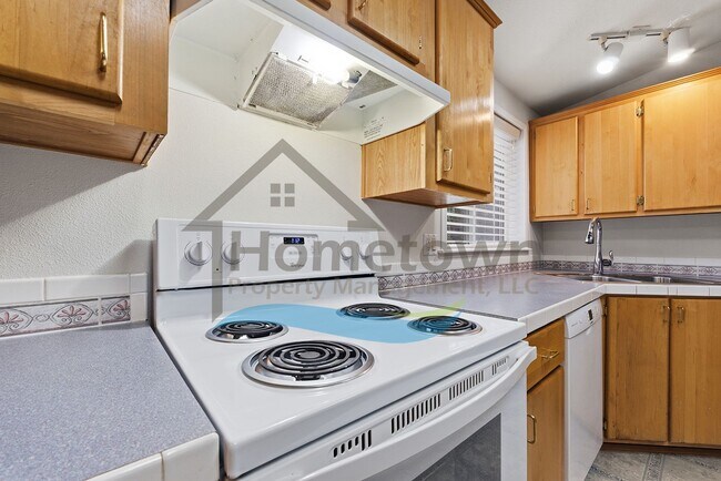 Building Photo - 2 Bedroom 2 Bathroom Home with Attached 2-Car Garage Available in Athol!