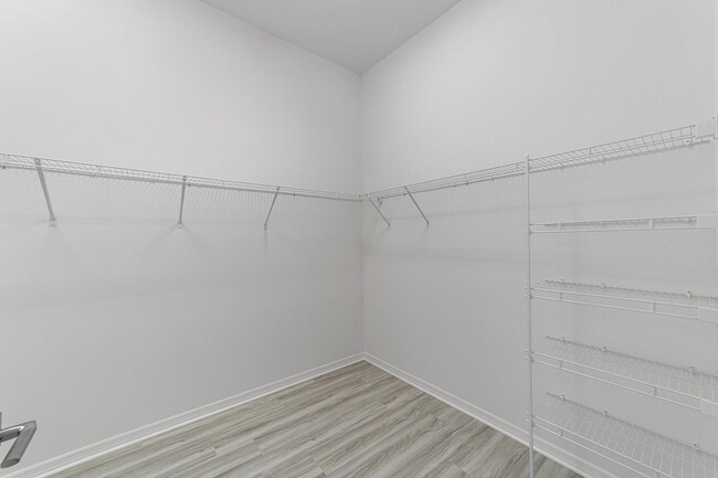 Building Photo - 6244 Hannan Lp