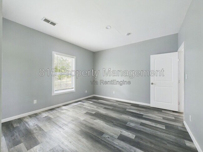 Building Photo - 4100 Waverly Ave