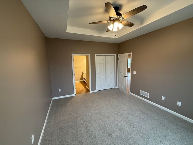 Building Photo - 3 Bed 2 Bath Duplex in Washington, IL