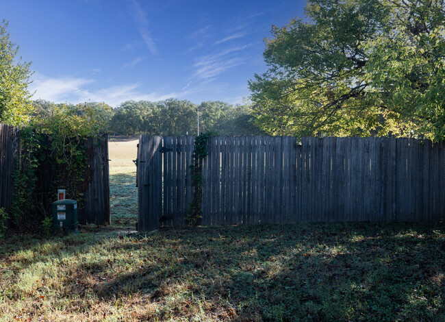 Access to Cobblestone Park - 7556 Arbor Hill Dr