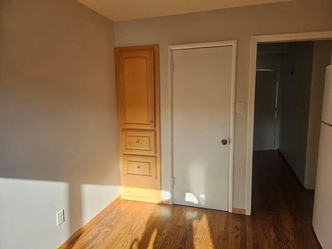 Building Photo - Millbrae Meadows 4 bed 3 bath available now