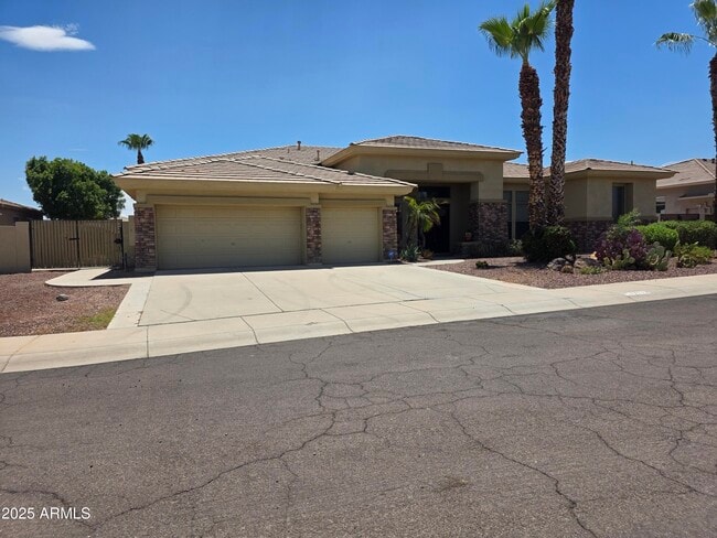 Primary Photo - 13113 W Peck Ct