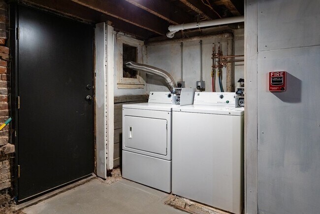 Building Photo - 29 E Concord St