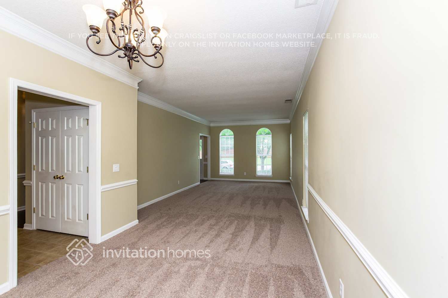 Building Photo - 1327 Yorkshire Pl NW