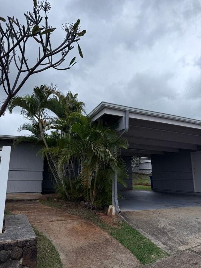 Building Photo - Spacious 3-Bedroom / 2-Bathroom Single-Family Home with Stunning Views – AVAILABLE NOW!