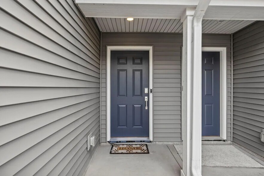 Building Photo - 20065 62nd Pl