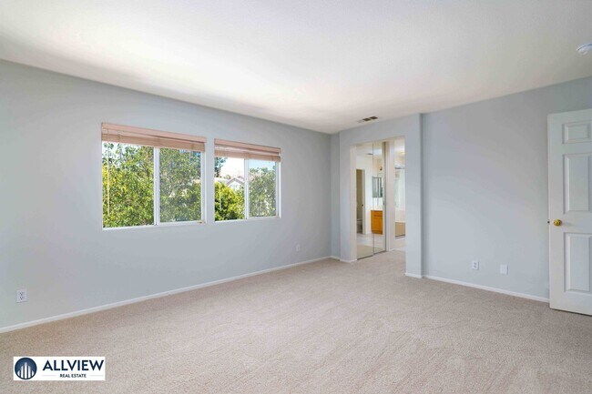 Building Photo - Beautifully Updated 4 Bedroom Single Family Home in Peaceful Glen Willow, West Irvine