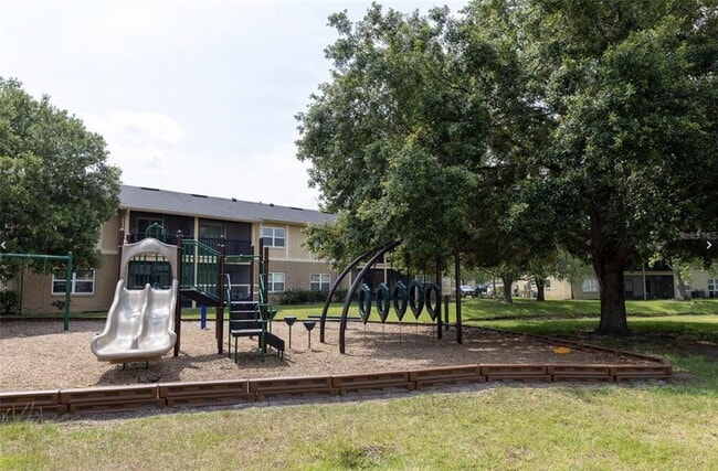 Building Photo - 9900 Sweepstakes Ln