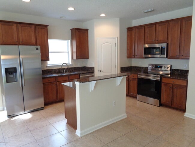 Building Photo - 682 Candlebark Dr