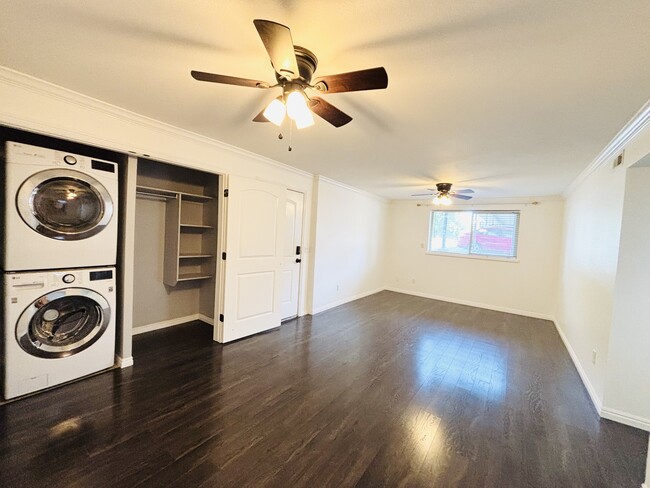 Building Photo - 5700 S 900 E