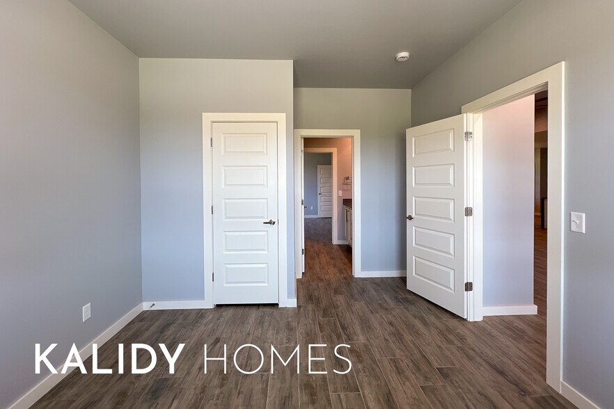 Building Photo - 217 Olde Mill Ct