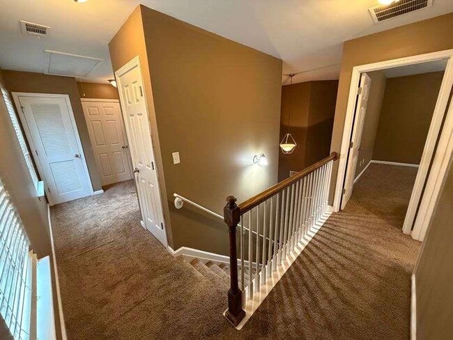 Building Photo - 2473 Capella Cir SW