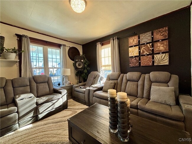 Building Photo - 204 E Bloomfield St