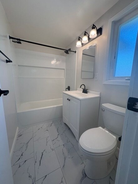 Building Photo - 7108 Santa Ana Cir