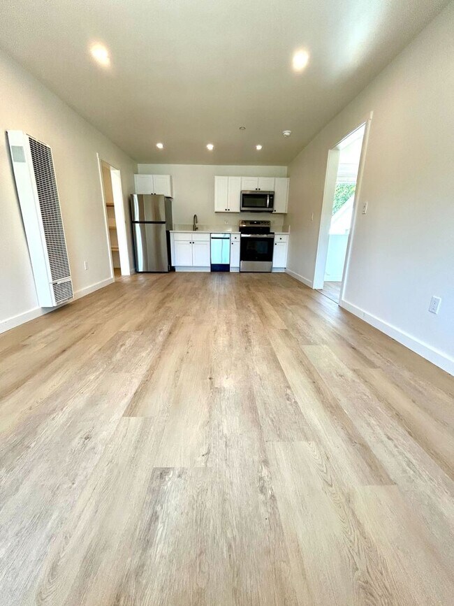 Building Photo - Now Leasing for the 2026-2027 School Year:...