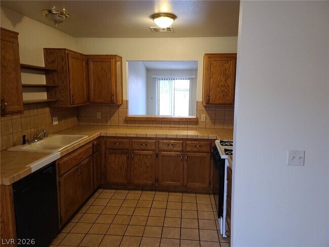 Building Photo - 328 Caracas Dr