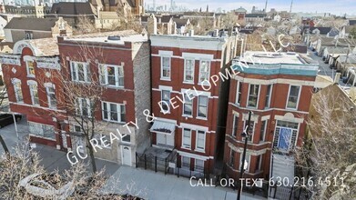 Building Photo - 2307 S Leavitt St