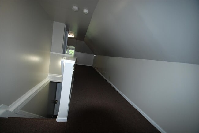 Building Photo - 59 W Maynard Ave