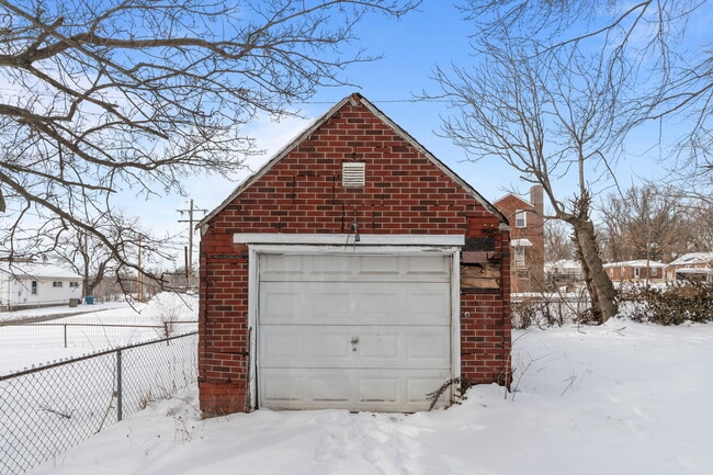 Building Photo - 5303 Hodiamont Ave