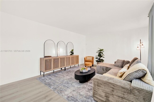 Building Photo - 51 NE 56th Ct