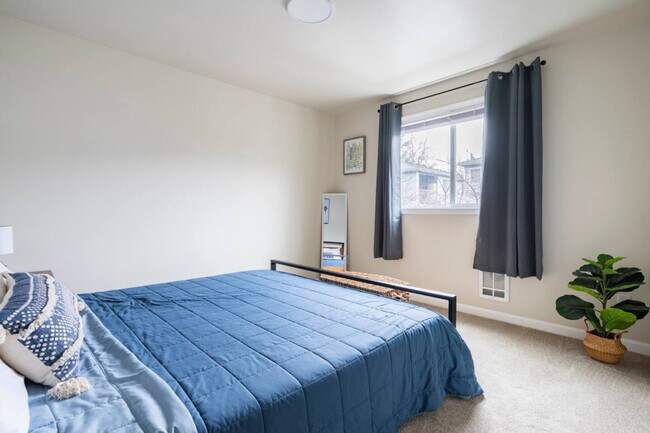 Building Photo - 18255 73rd Ave NE