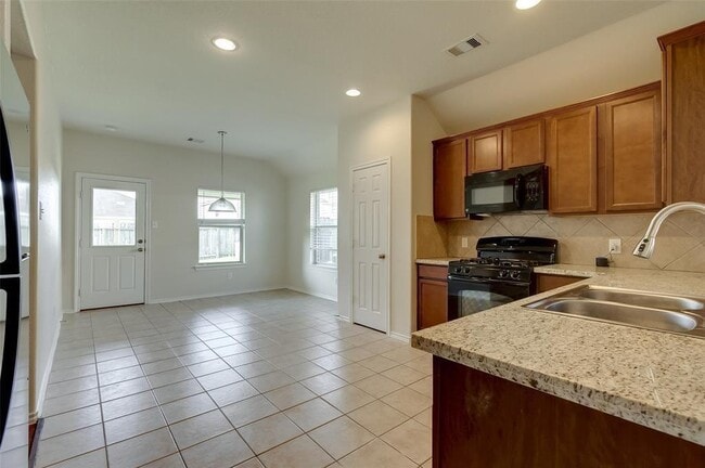Building Photo - 8731 Sunny Gallop Dr