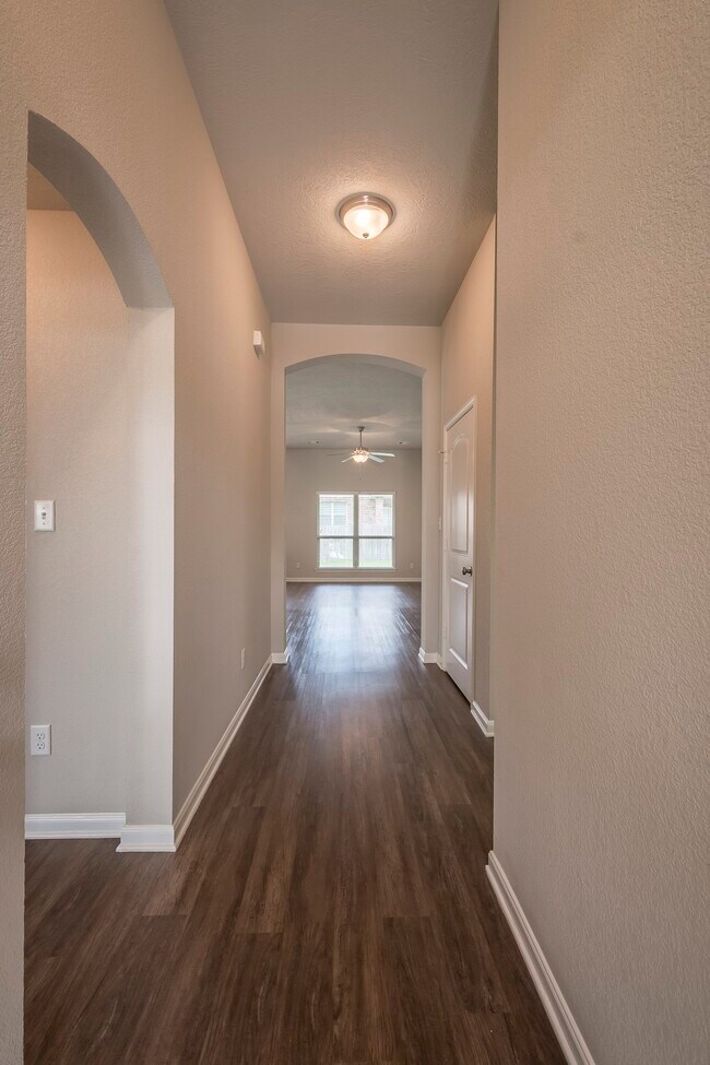 Building Photo - 7418 Masters Dr