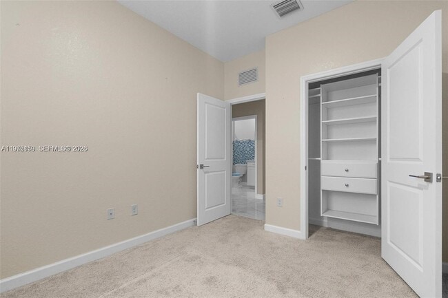 Building Photo - 1130 SW 6th Ct