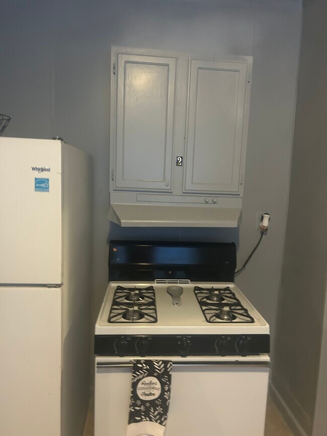 Building Photo - WHITFIELD FLR 1