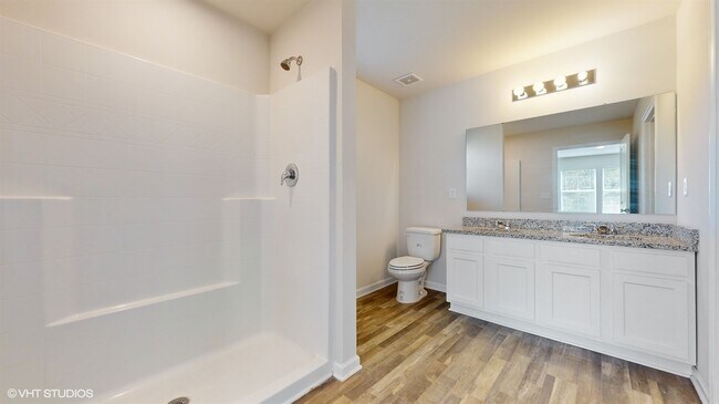 Building Photo - 400 Whispering Creek Ave