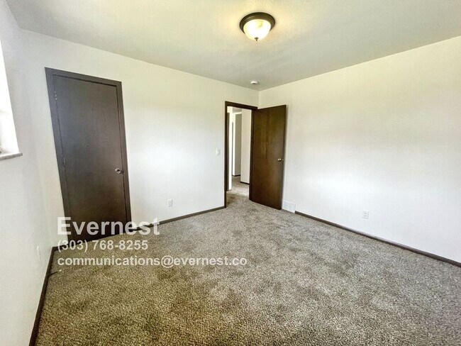 Building Photo - 2333 W 17th St