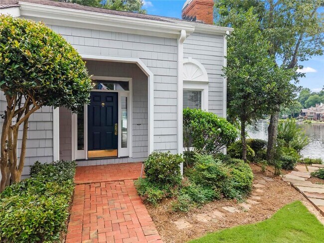 Building Photo - 1695 Spinnaker Dr