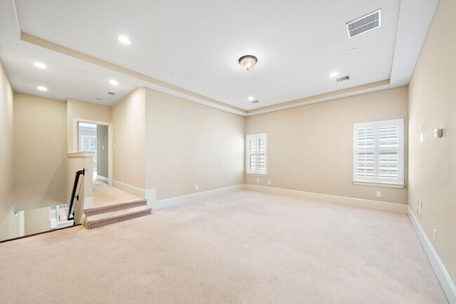 Building Photo - 1309 Afton St