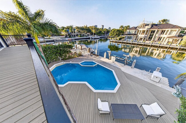 Building Photo - 1505 SE 11th St