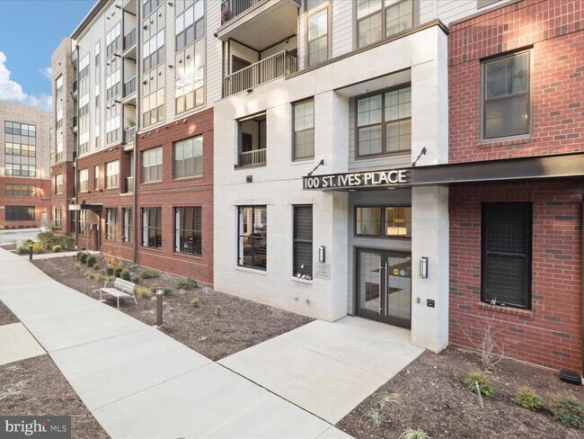 Building Photo - 100 St Ives Pl