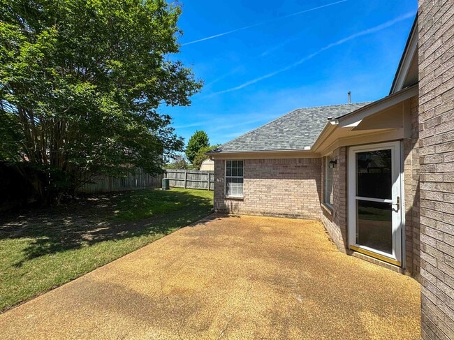 Building Photo - 4623 E Ashglen Cir