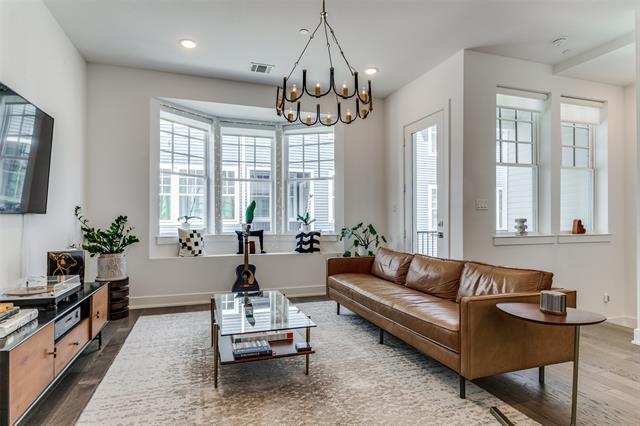 Building Photo - 645 N Tyler St