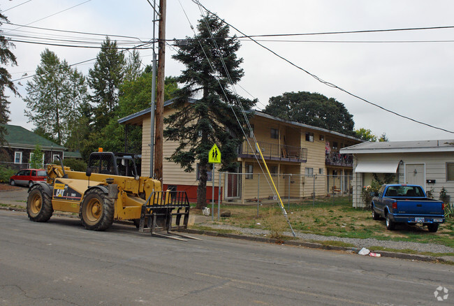 Building Photo - Sun Crest Apartments