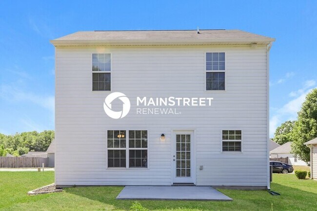 Building Photo - 3 Bedroom Pet-Friendly Home in Winston-Salem, NC with Main Street Renewal
