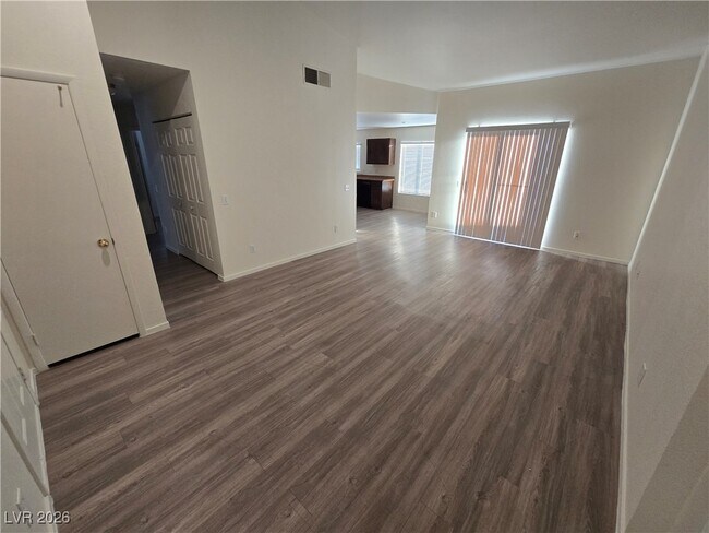 Building Photo - 4517 Blue Magic Way