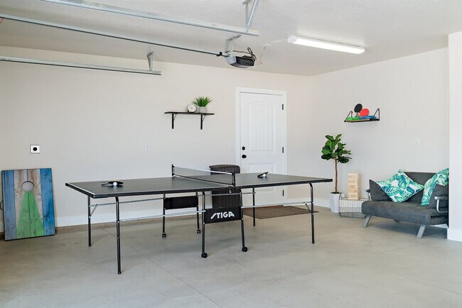 Building Photo - 3273 2530 S