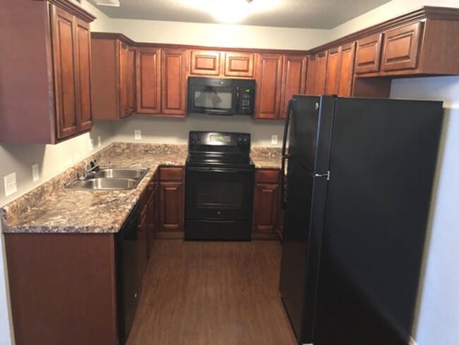 Building Photo - Duplex in Alma!! *Coming Mid February* - **MOVE IN SPECIAL - $1 First Month Rent**