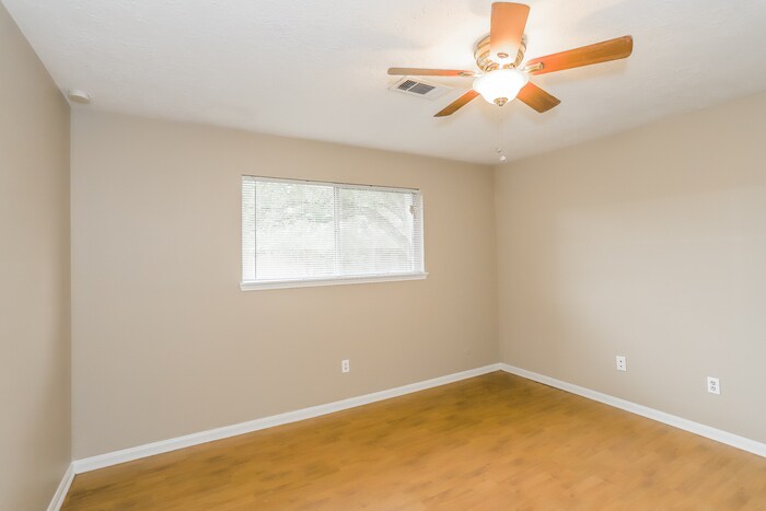 Building Photo - 4313 Lariat Dr